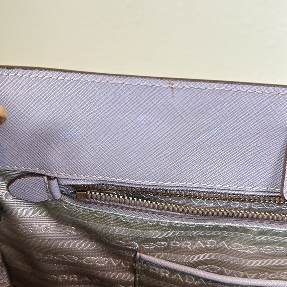 💯Authentic PRADA Saffiano Leather Medium Top Handle Tote Bag🍀 - Picture 15 of 17